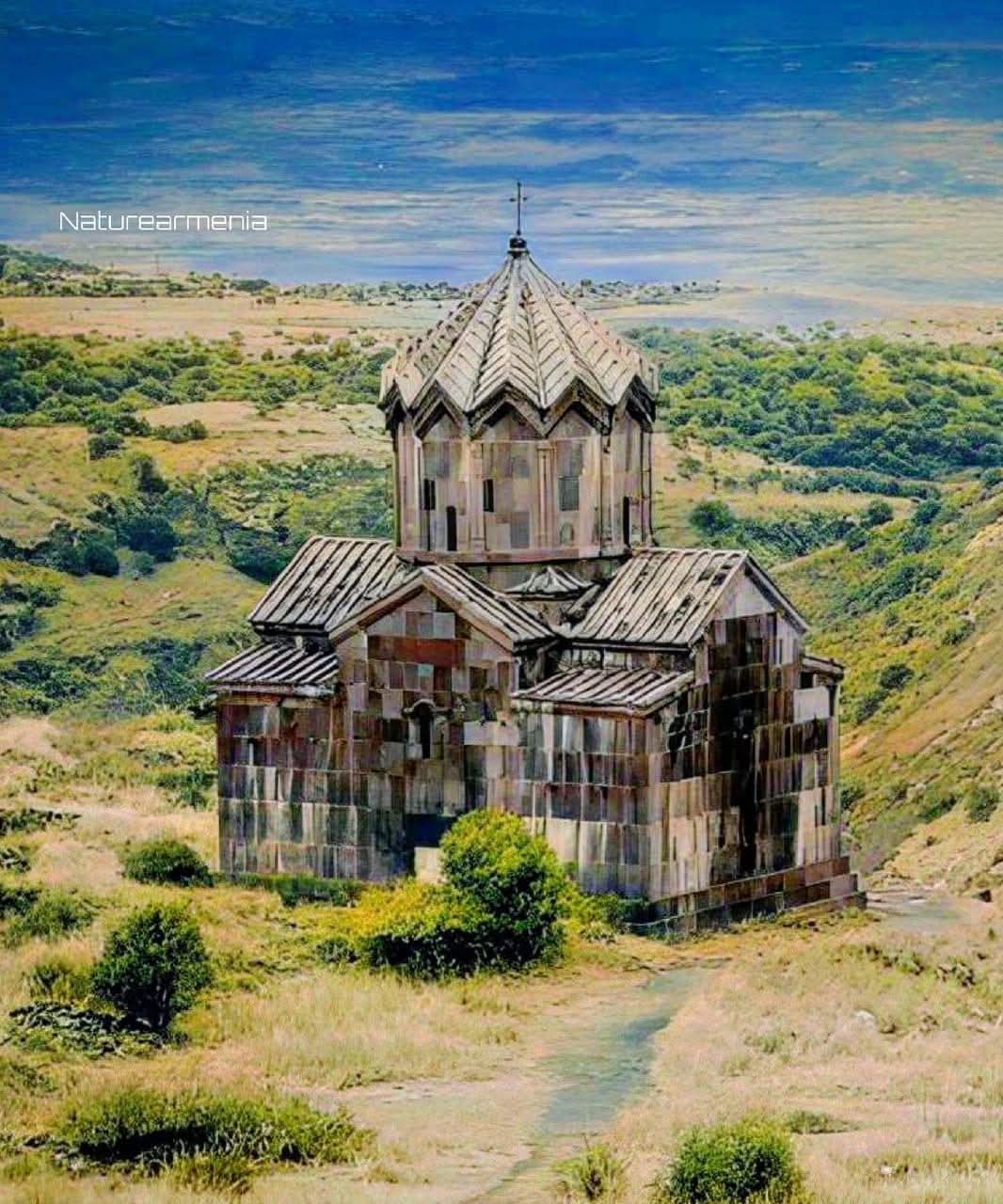 Բացահայտիր Արագածոտնը-Վահրամաշեն եկեղեցի