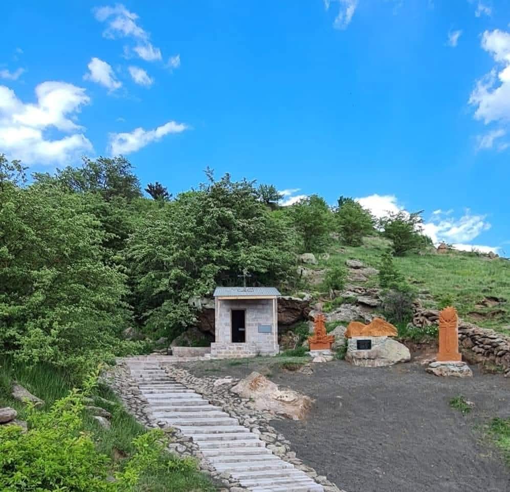 Բացահայտիր Արագածոտնը-«Կզու աղջիկ» մատուռ