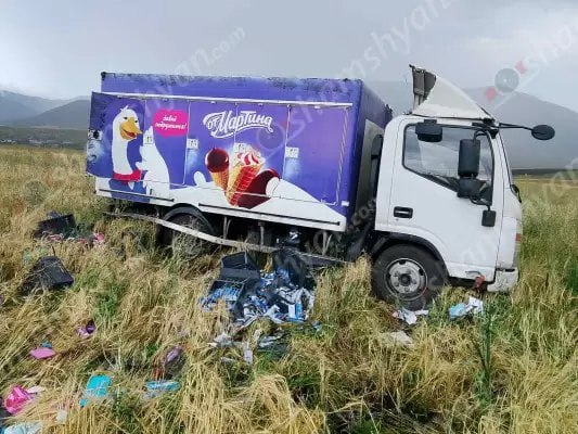 «От Мартина»-ի ավտոմեքենան վթարի է ենթարկվել, բախվել հողաթմբերին և հայտնվել դաշտում. կա վիրավոր