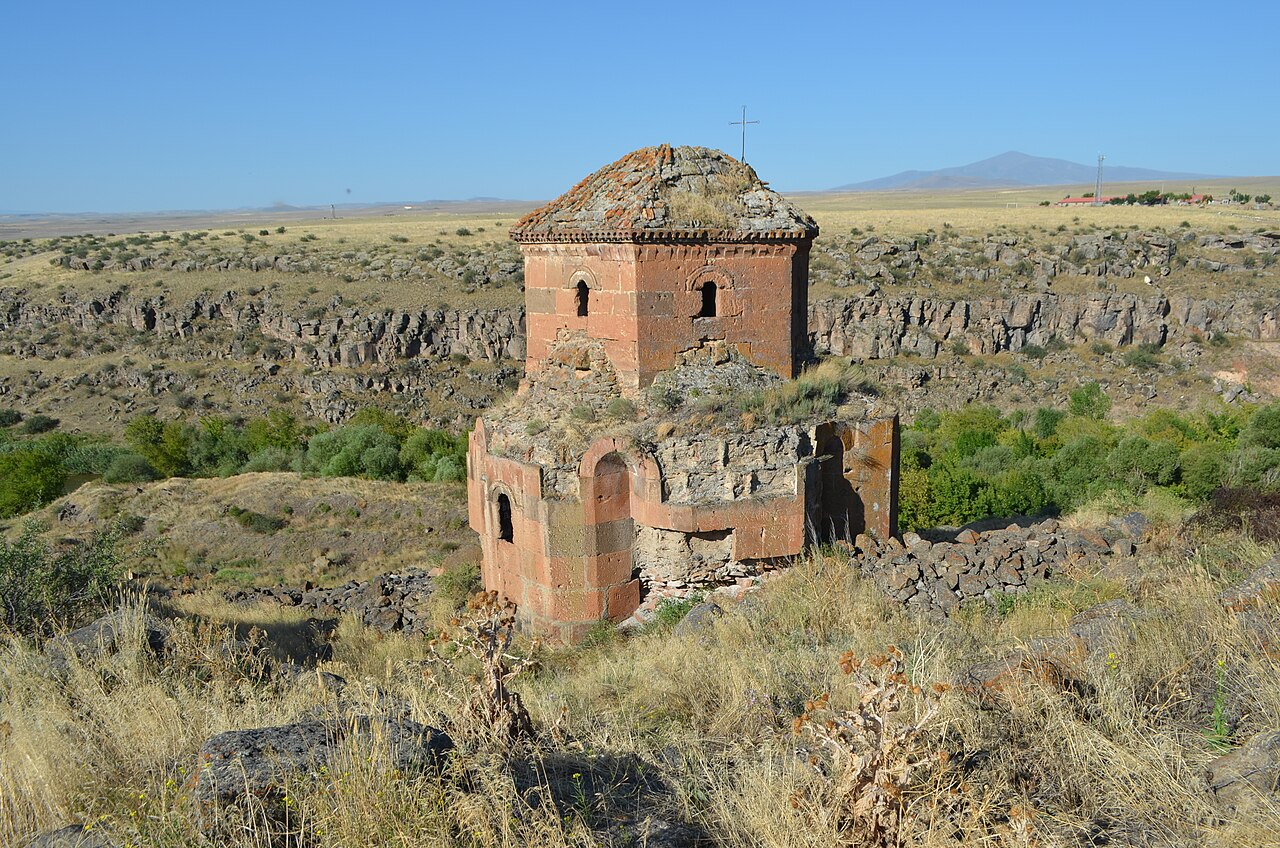 Բացահայտիր Արագածոտնը- Սուրբ Երրորդություն եկեղեցի («Գրիգորաշեն», «Կարմիր վանք»)