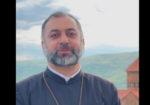 Ո՞ւր են կարգալույծ սրբապիղծին հսկող ոստիկաններն ու մյուս ապստամբողները․ Տեր Մանուկ