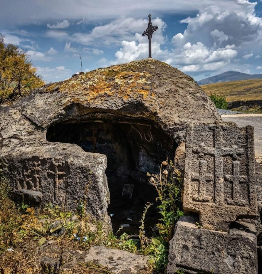 Բացահայտիր Արագածոտնը - Հավատքի և հույսի ժայռափոր աղոթատունը Ափնագյուղում