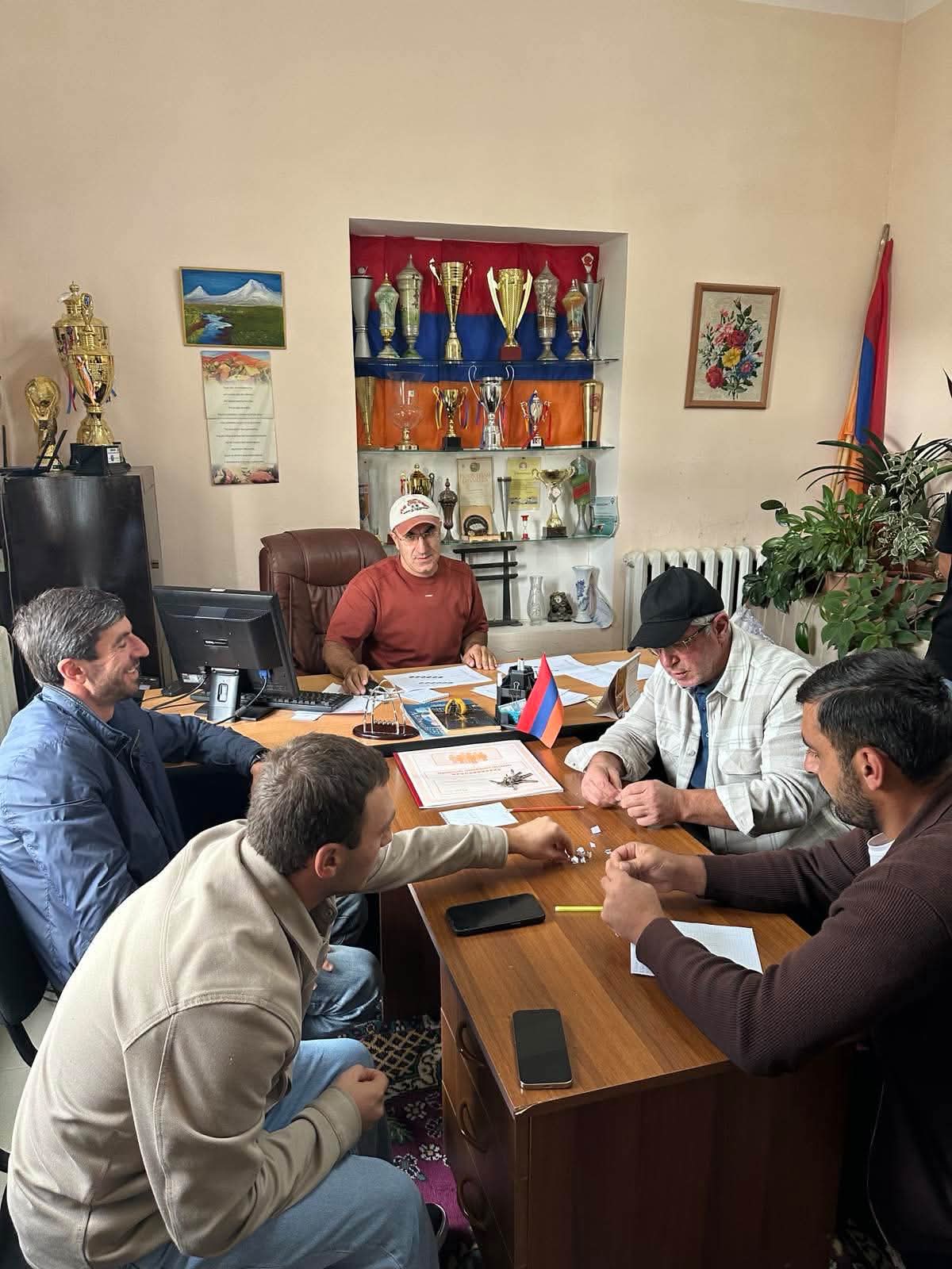 Ապարանում մեկնարկել է Անկախության 35-ամյակին նվիրված մինի ֆուտբոլի մրցաշարը. Ապարանի համայնքապետարան