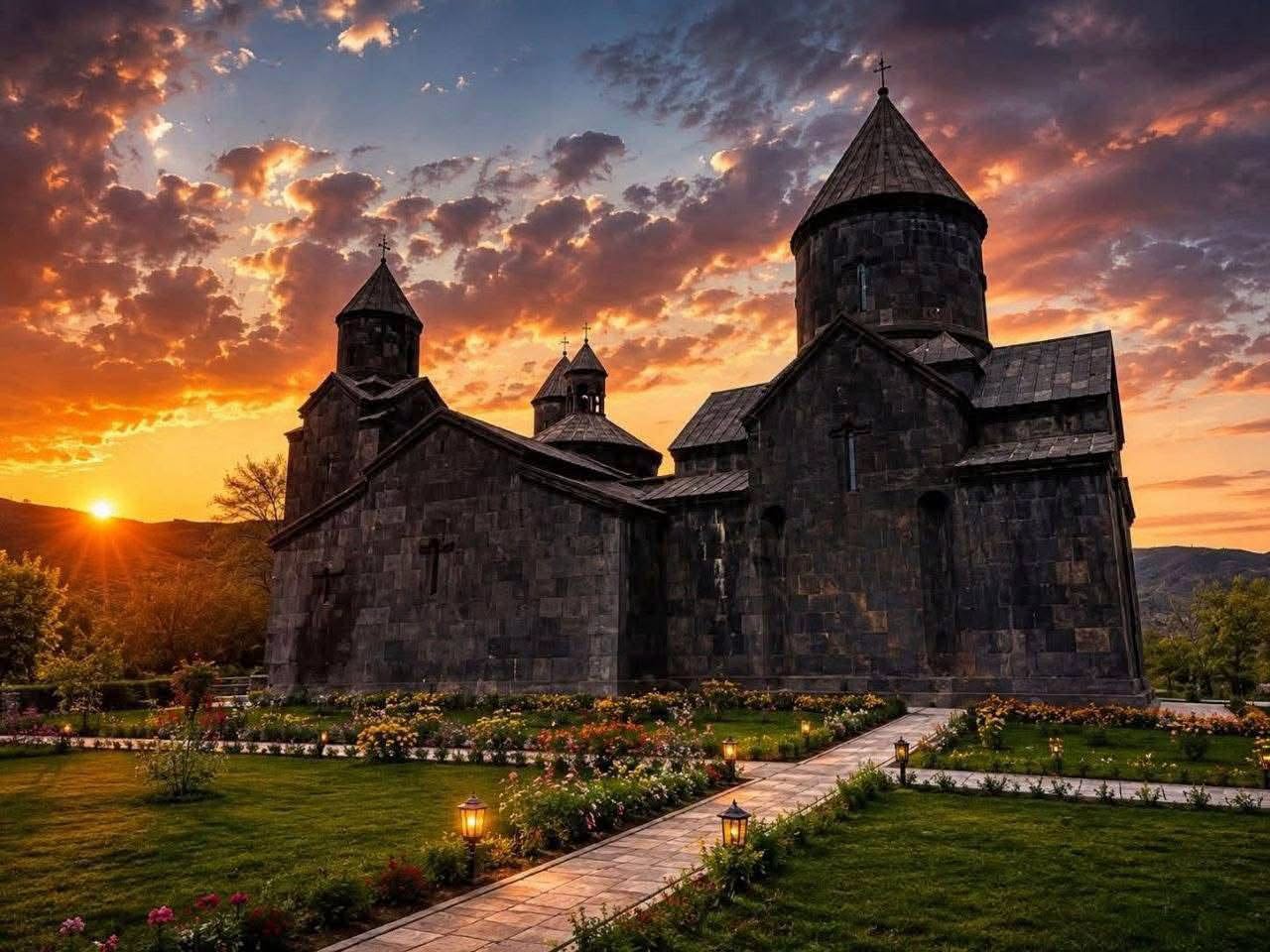 Միասնական ժամերգություն և աղոթք՝ հայրենիքի խաղաղության և Եկեղեցու անսասանության համար