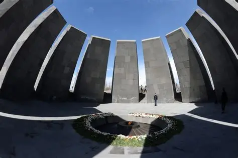 Հիշատակի խոսք Հայոց ցեղասպանության զոհերի հիշատակին․ ՀՀ Արմավիրի մարզպետի աշխատակազմ