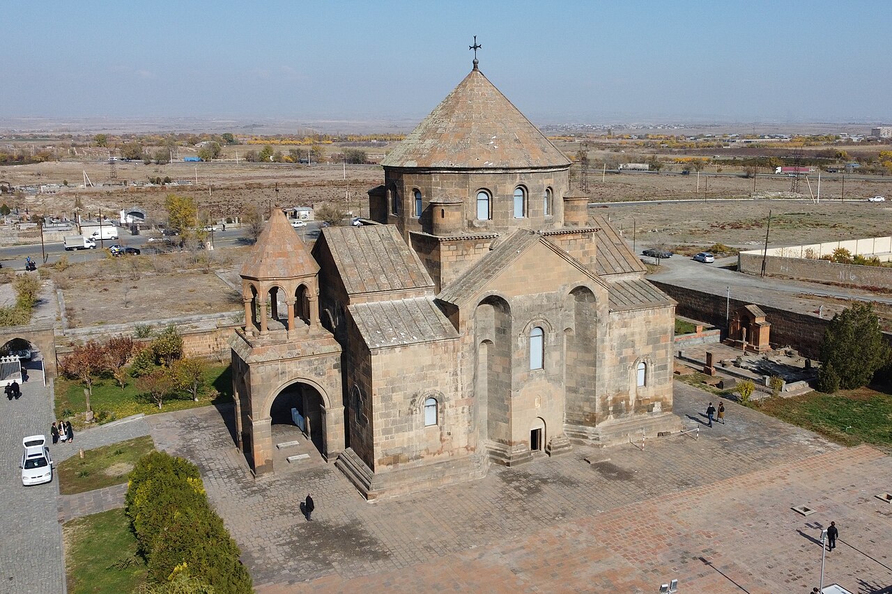 Բացահայտիր Արմավիրը. Սուրբ Հռիփսիմե տաճար. Հայկական ճարտարապետության անխախտ խորհրդանիշը
