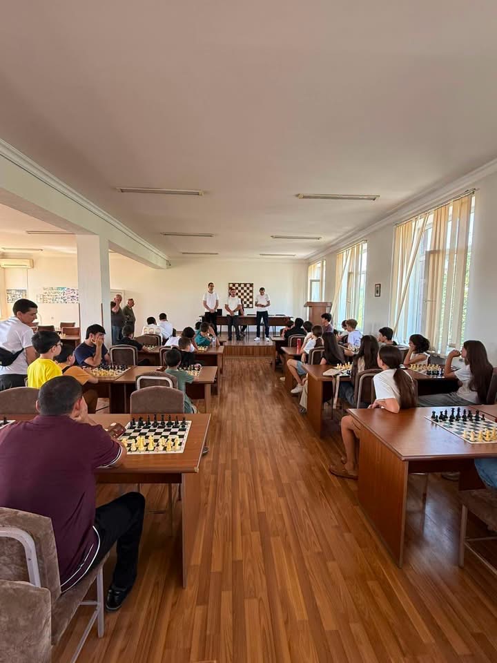 Շախմատի միջազգային օրվան նվիրված բլից մրցաշար Արմավիրում. ՀՀ Արմավիրի մարզպետի աշխատակազմ