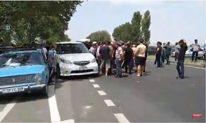 Բողոքի ակցիա` Արմավիրում. գյուղացիները ճանապարհ էին փակել. «Հրապարակ օրաթերթ»