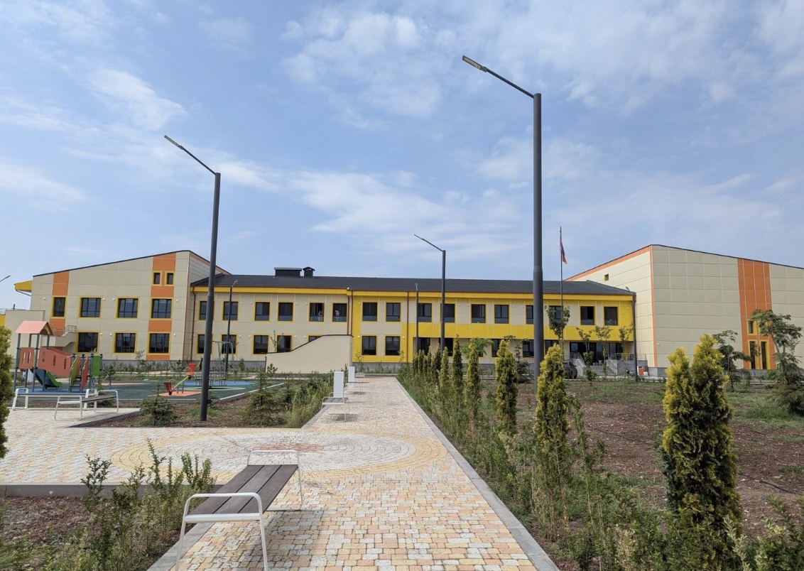 Նոր դպրոցներ ու նոր միջավայր. Արմավիրի մարզում շահագործվել են Երասխահունի ու Նոր Կեսարիայի նորակառույց դպրոցները
