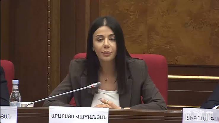 Արաքսյան 90-ականներն է հիշել, բաղրամյանցիները` իր անցյալը. «Հրապարակ օրաթերթ»