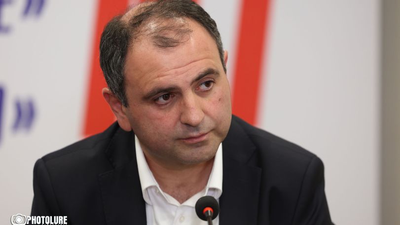 Քանի որ նախարար Խուդաթյանն Արմավիրից է, որոշել է՝ Արմավիրում չպետք է որևէ ընդդիմադիր ուժ մասնակցի ընտրություններին. Սևակ Խաչատրյան