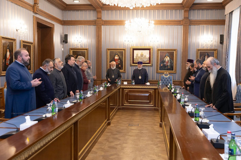 Իշխող քաղաքական ուժը ապօրինի բոլոր միջոցների կիրառմամբ, բռնաճնշnւմներով փորձեր է կատարում միջամտելու Հայոց Եկեղեցու ներքին կյանքին ու ինքնակառավարմանը․ հայտարարություն