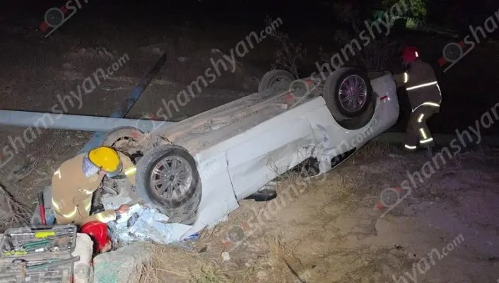 Մեծամորում բախվել են «Toyota»-ն և «Ford Mustang»-ը․ կա 1 զոհ․ 4 վիրավորներց մեկը հղի կին է