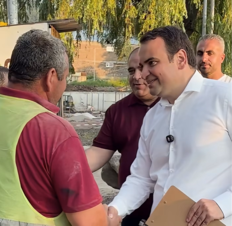 Աշխատատեղ չկա, գյուղտեխնիկա չկա, երեխաներն էլ խաղալու տեղ չունեն․ «Ուժեղ Հայաստան» կուսակցության անդամները այցելել են Գարգառ համայնք