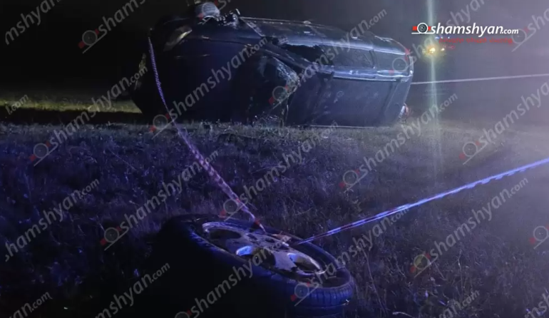 Մարգարա-Վանաձոր-Տաշիր ավտոճանապարհին «Opel Astra»-ն դուրս է եկել ճանապարհի երթևեկելի գոտուց, բшխվել հողաթմբերին և կողաշրջված հայտնվել դաշտում․ կա վիրшվոր