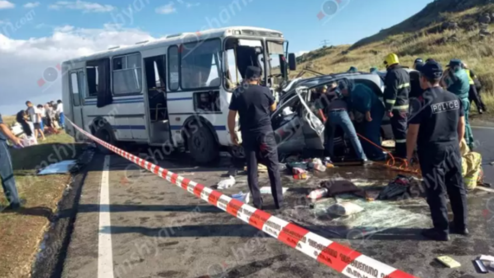 «Ռակետ դարձած գնալուց է եղել, 165 արագությամբ». Վթարից մահացած ամուսինների հարազատները վրդովված են