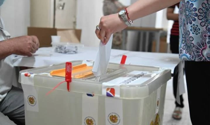 «Ժողովուրդ». Վանաձորի ընտրությունները կարող են տեղափոխվել 2027․ իշխանությունը նախ ուզում է Վանաձորն ու Փամբակը միավորել