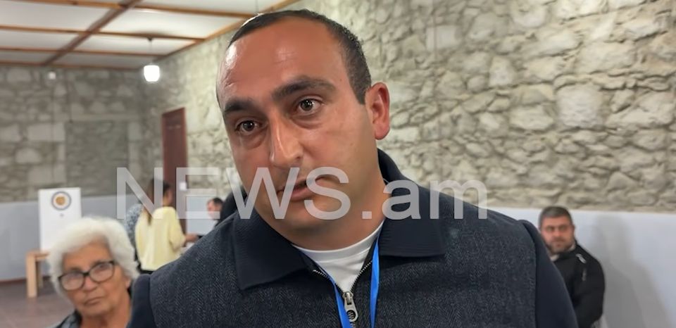 ԿԸՀ-ից ասացին՝ խնդիր չի. Կողեսում քաղաքացին առանց ստորագրելու քվեարկել է
