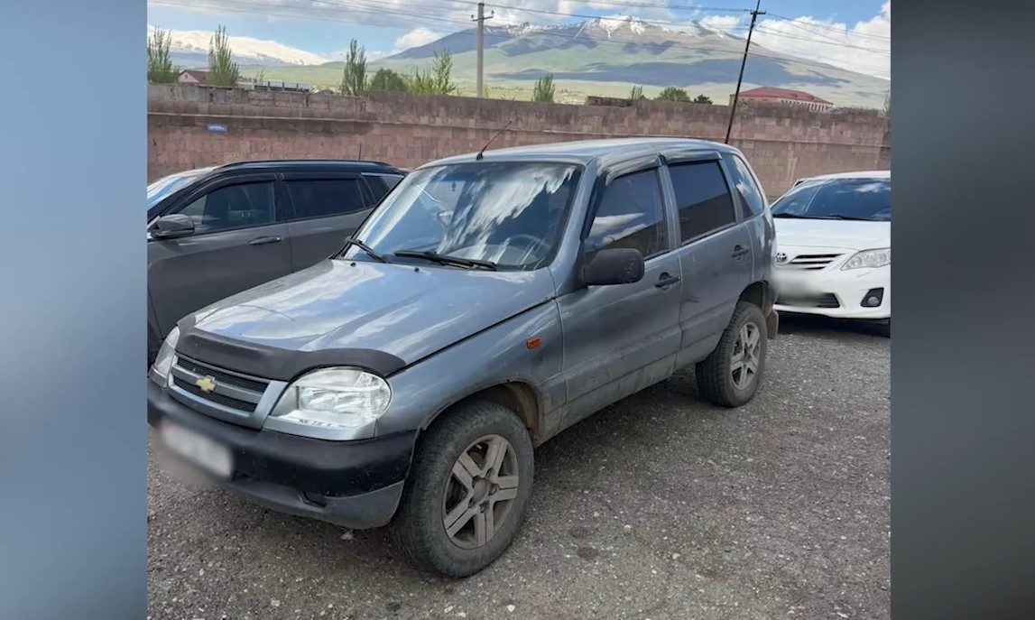 Իրավախախտումը չարձանագրելու համար պարեկներին կաշառք առաջարկած տղամարդը ձերբակալվել է