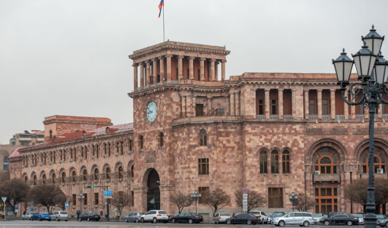 Նոր տոնական օր՝ օրացույցում. հունիսի 23-ը կարող է դառնալ Հանրային ծառայողի օր