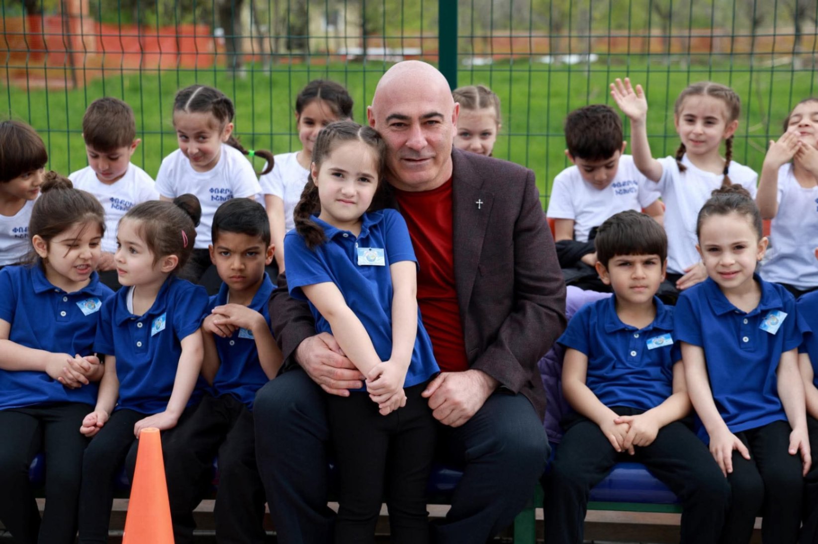 Բոլորիս ցանկությունն է, որ դուք լինեք առողջ և անհոգ, ունենաք պայծառ ու վառ հիշողություններով լի մանկություն. Աբովյանի համայնքապետարան