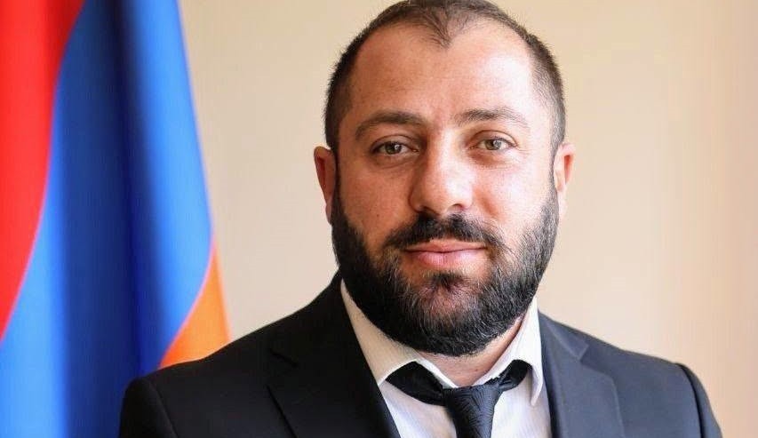 ՀՀ Կոտայքի մարզպետին փոխարինող Վասակ Վարդանյանի շնորհավորական ուղերձը սեպտեմբերի 1-ի' Գիտելիքի և դպրության օրվա կապակցությամբ