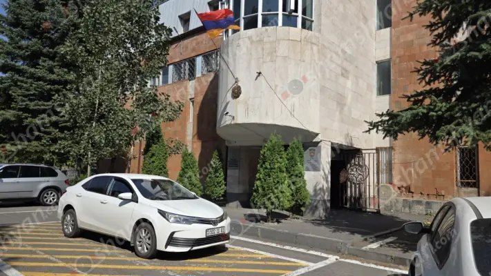 Կոտայքի մարզում գողացել են շենքի տանիքի մետաղական հատվածն ու պատուհանները