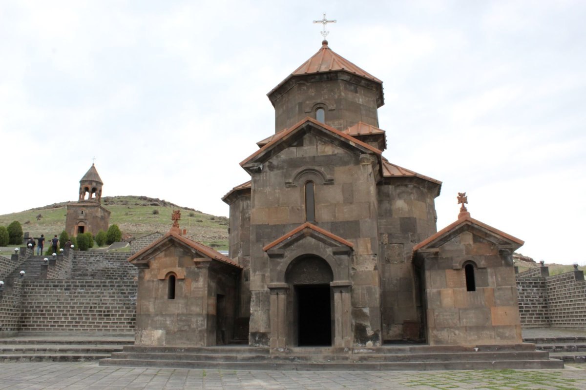 Ձագավանք. Կոտայքի թաքնված գոհարն ու Սուրբ Մյուռոնի օրհնության խորհուրդը