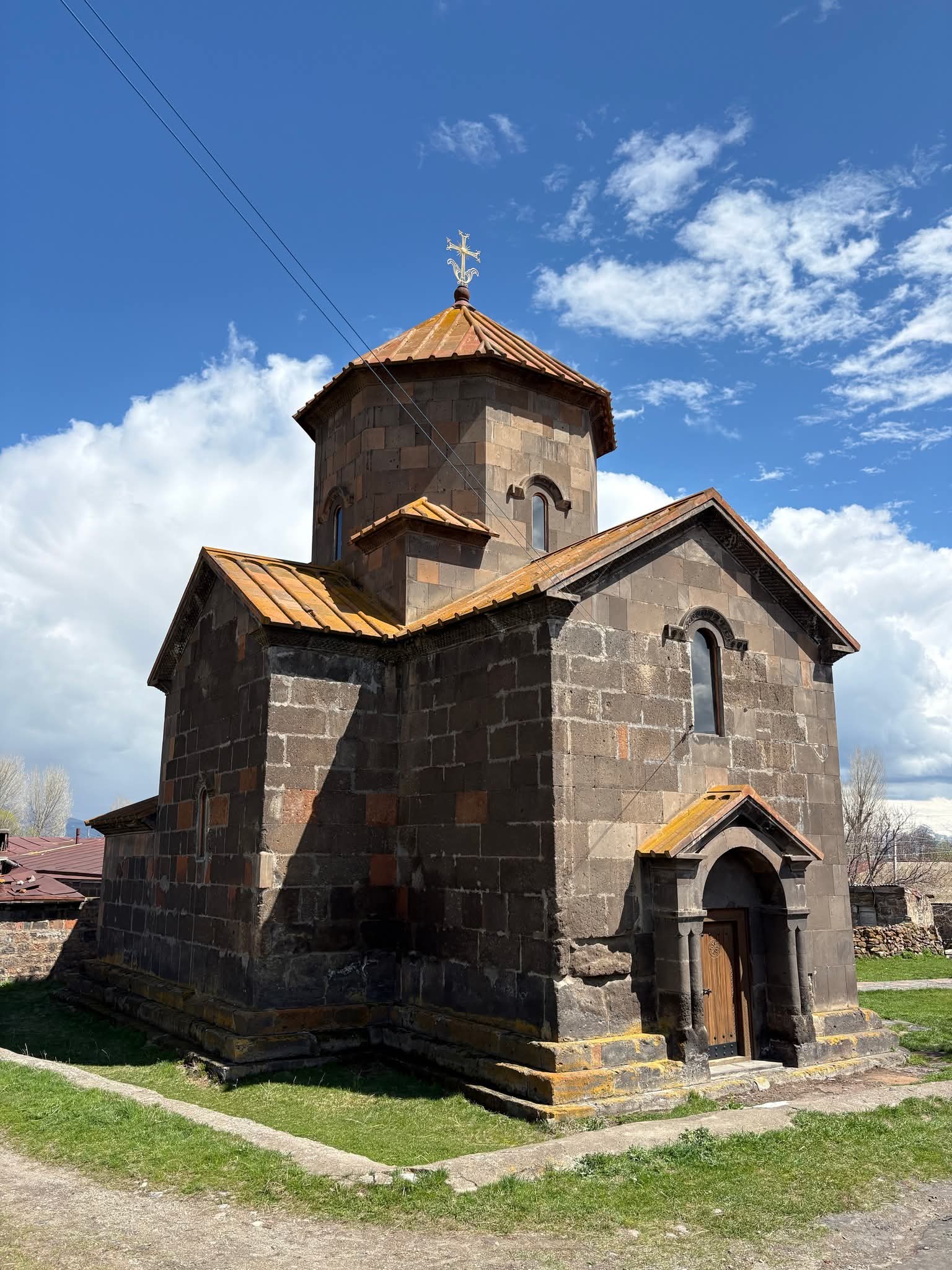 Բացահայտիր Շիրակը - Տիրանավոր Սուրբ Աստվածածին եկեղեցի (7-րդ դար)