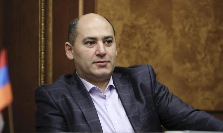 Դիմակավորված անձինք ներխուժել են ԱԺ գյումրեցի պատգամավոր Մարտուն Գրիգորյանի տուն