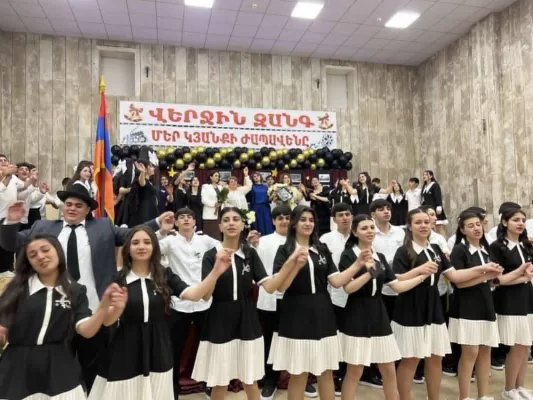 Վերջին զանգ՝ առանց շրջանավարտների․ Շիրակի մարզի 11 դպրոցներում 12-րդ դասարան չկա. Oragir. news