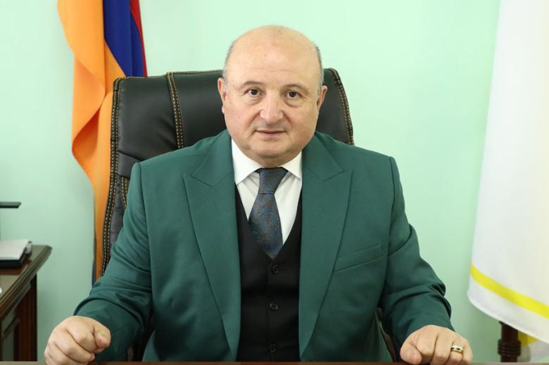 «Խնդրում ենք չվստահել նման էջերին». Վարդան Ղուկասյանի անունից տարածվող լուրերը սուտ են