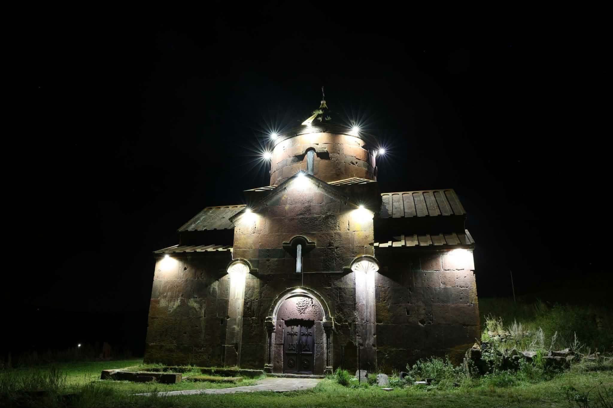 Սառնաղբյուրի Կարմիր վանքը՝ նոր լուսավորությամբ. Անիի համայնքապետարան