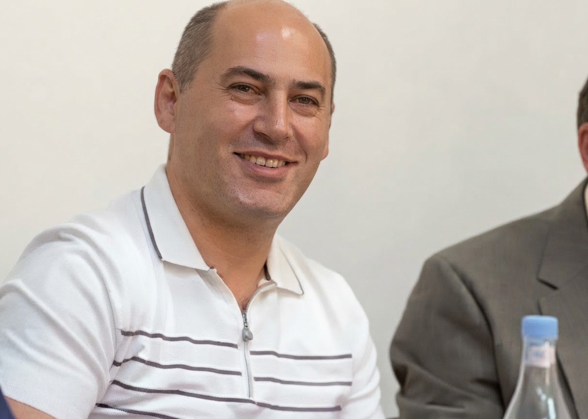 «Սաղիդ բարևնե՛ր»․ Մարտուն Գրիգորյանին իրավապահներն ուղեկցեցին դատարանի դահլիճ