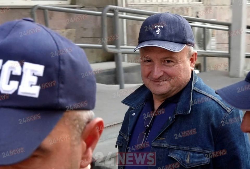 «Վրես փակ է, չի կարելի»․ Վարդան Ղուկասյանը չպատասխանեց Գյումրու արտահերթ ընտրությունների հարցին