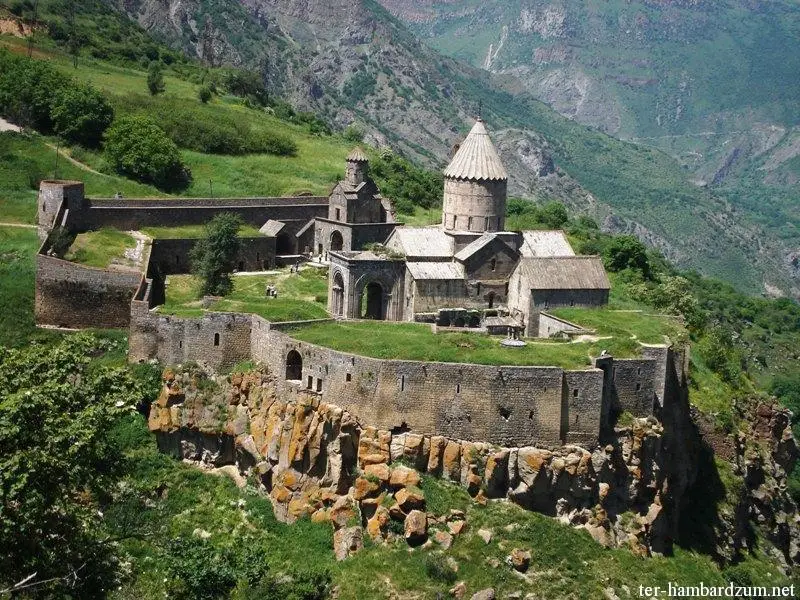 Բացահայտիր Սյունիքը - Տաթևի վանական համալիր