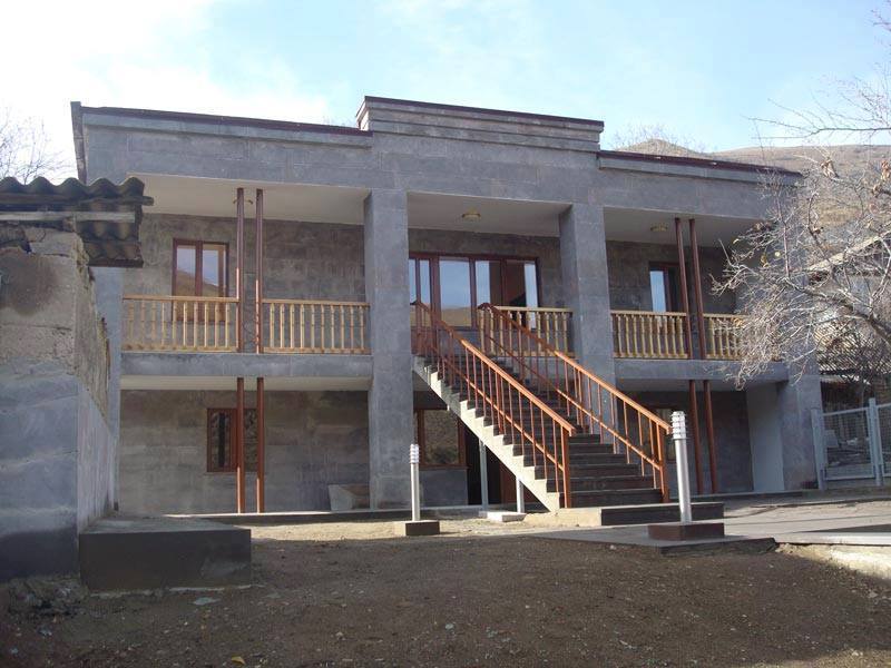 Բացահայտիր Սյունիքը- Համո Սահյանի տուն-թանգարան. Պոեզիայի և լեռների հանդիպման վայրը Լորում