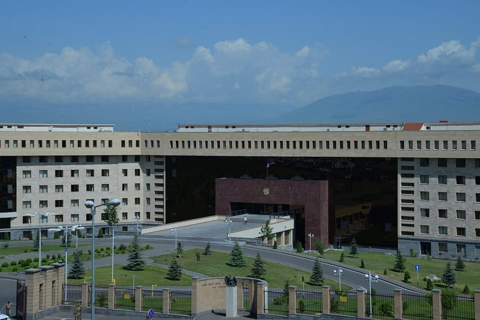 ՊՆ-ն հերքում է Գորիսում ընտրություններին մասնակցելու դիմաց զինվորներին պարգևավճար խոստանալու մասին տեղեկությունը