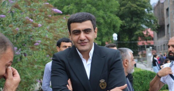 Առուշ Առուշանյանը շարունակում է հաշվեհարդարը․ «Հրապարակ»