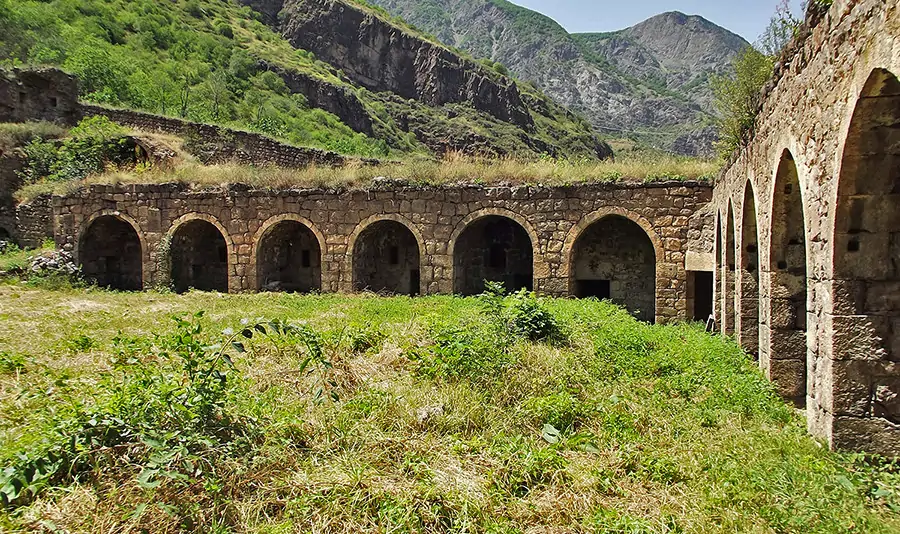 Տաթևի Մեծ Անապատում Տաթև համայնքի և Ֆրանսիայի Պույ- ան-Վըլե քաղաքի միջև կնքվեց աջակցության համաձայնագիր. Տաթևի համայնքապետարան