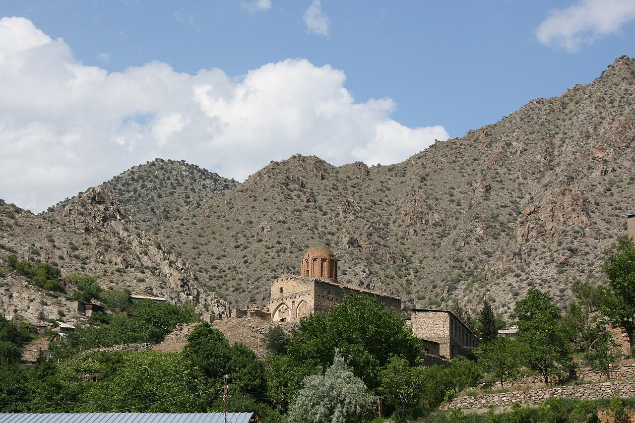 Բացահայտիր Սյունիքը- Սուրբ Հովհաննես եկեղեցի (Մեղրու վանք)