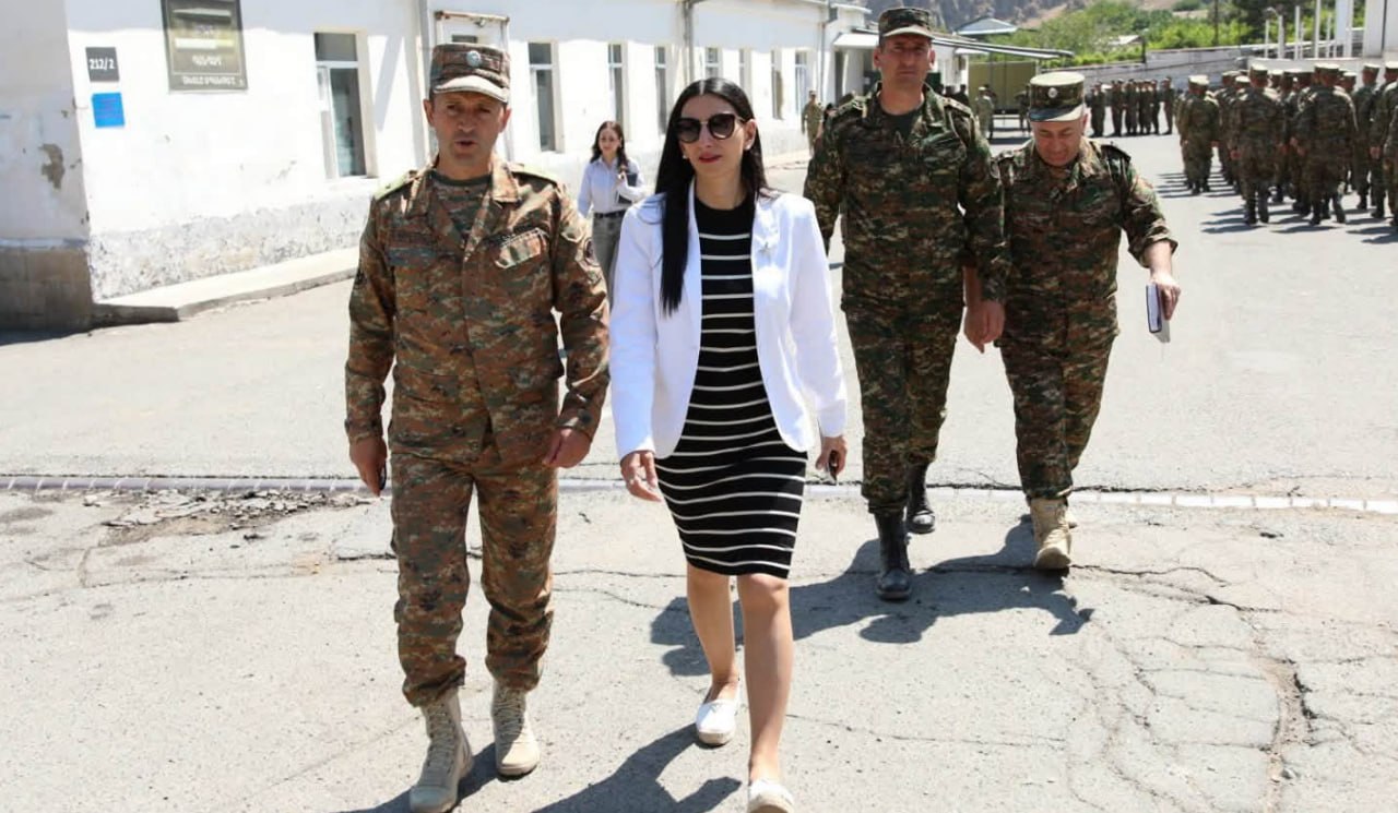 Զորամասերում այցերի շրջանակում արձանագրվում են ՄԻՊ-ի կողմից բարձրաձայնված խնդիրների տեղաշարժեր