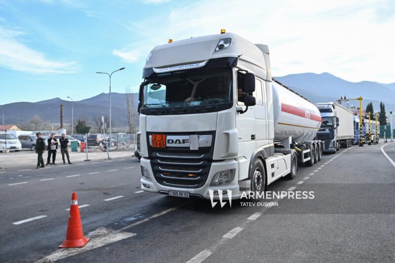 Ագարակից մեկնող բեռնատարները պետք է անցնեն կուտակային կայանատեղիներով