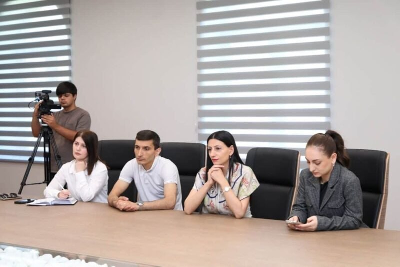 ՄԻՊ-ը և Կապանի համայնքապետը քննարկել են բնակիչների իրավունքների պաշտպանությանն առնչվող հարցեր