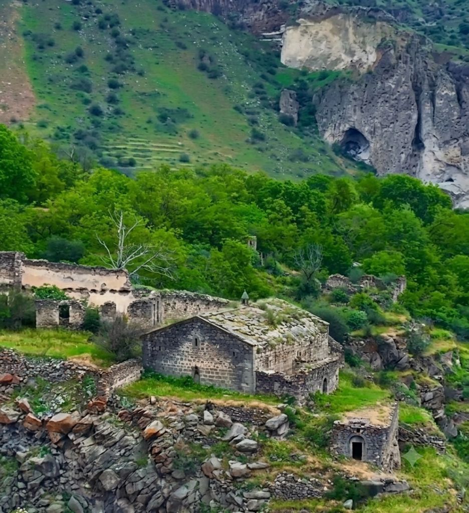 Բացահայտիր Սյունիքը-Շնհերի (Շինուհայրի) Կուսանաց անապատ