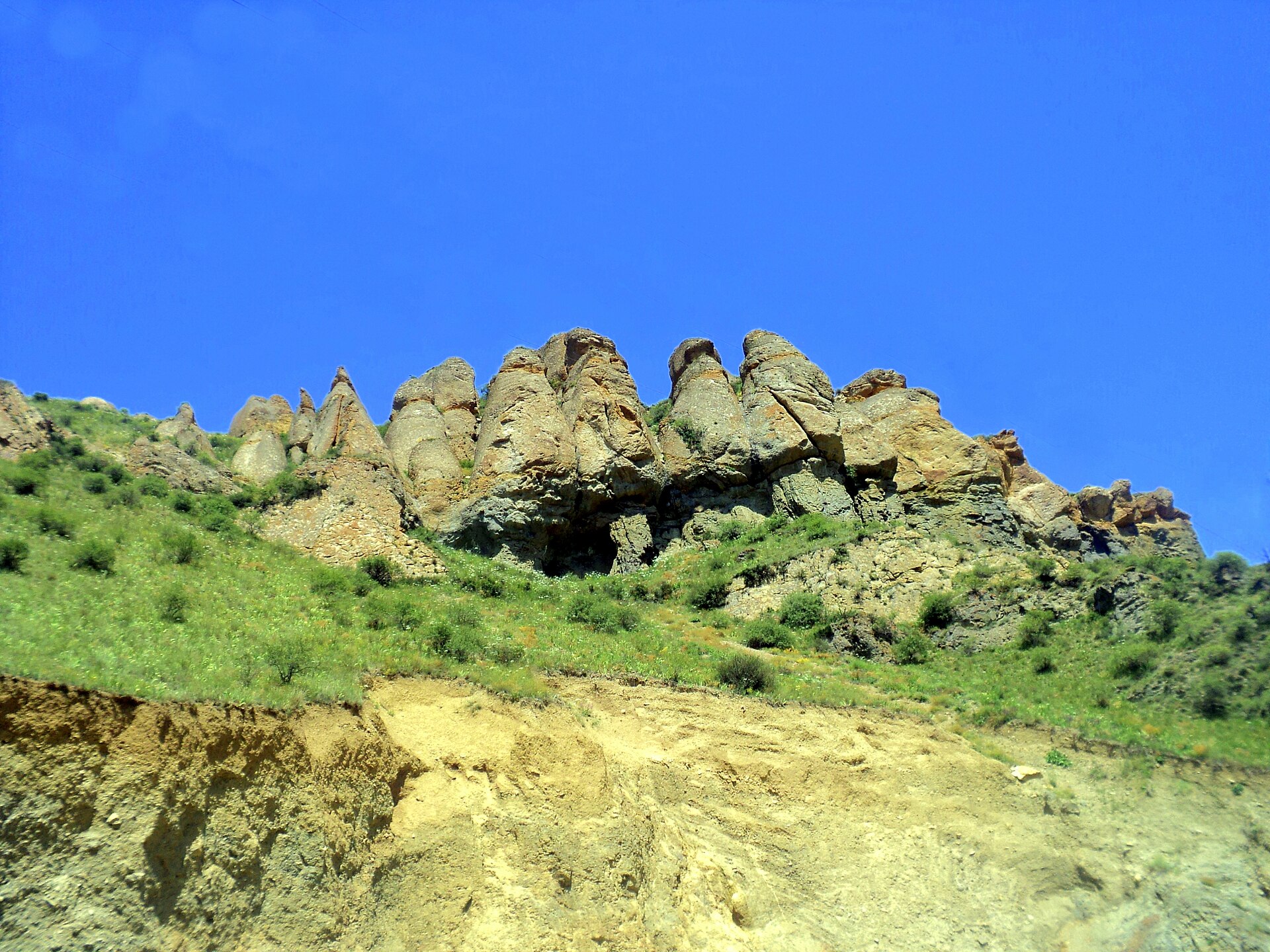 Բացահայտիր Սյունիքը․ «Հերթ» որմնաքանդակ