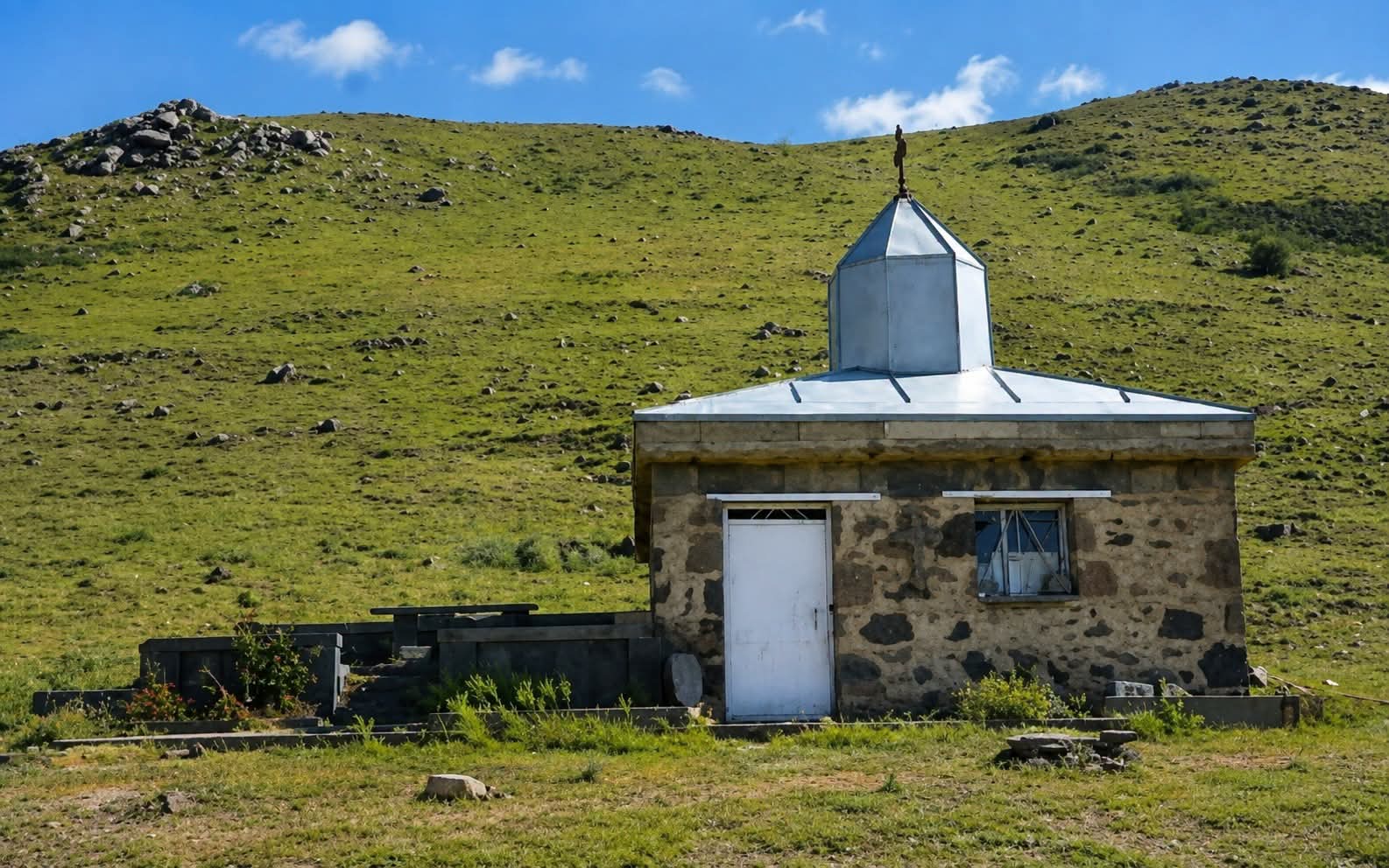 Բացահայտիր Սյունիքը - Սուրբ Ստեփանոս ուխտատեղի (մատուռ)