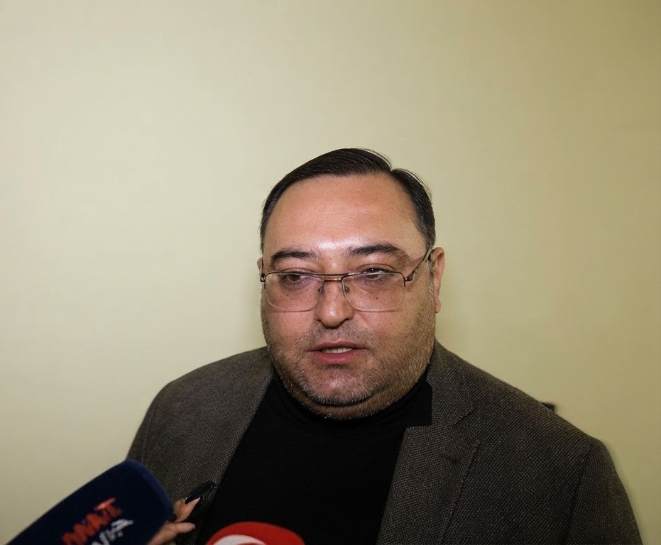 Հենց հիմա Սիսիանում կես մարդ էլ լինի կտար. ՔՊ–ական պատգամավորը՝եղբոր մեքենայի վարձակալության մասին