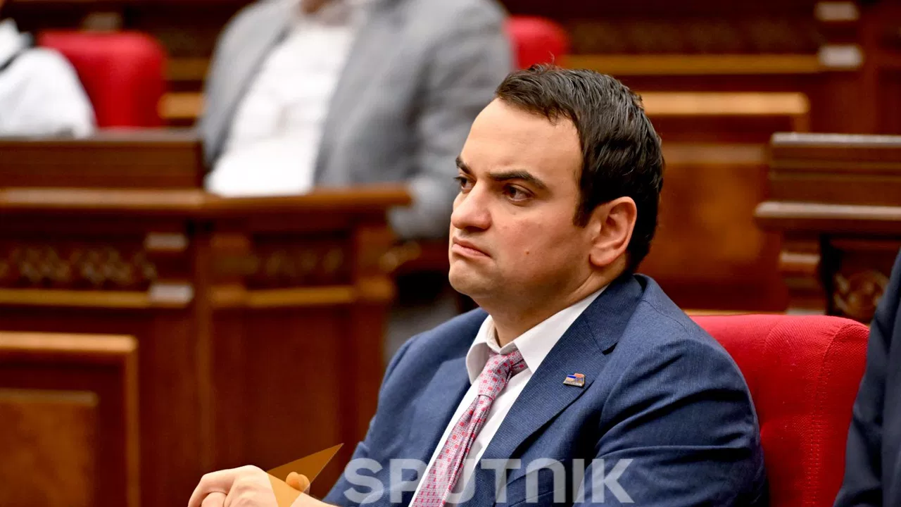 Իշխանությունը պատրաստ է Սյունիքով ճանապարհ տալ՝ առանց խաղաղության պայմանագրի․ Կարապետյան