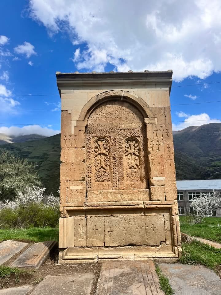 Բացահայտիր Սյունիքը - Լորի «Սպիտակ խաչ» (Լորիկի խաչ)
